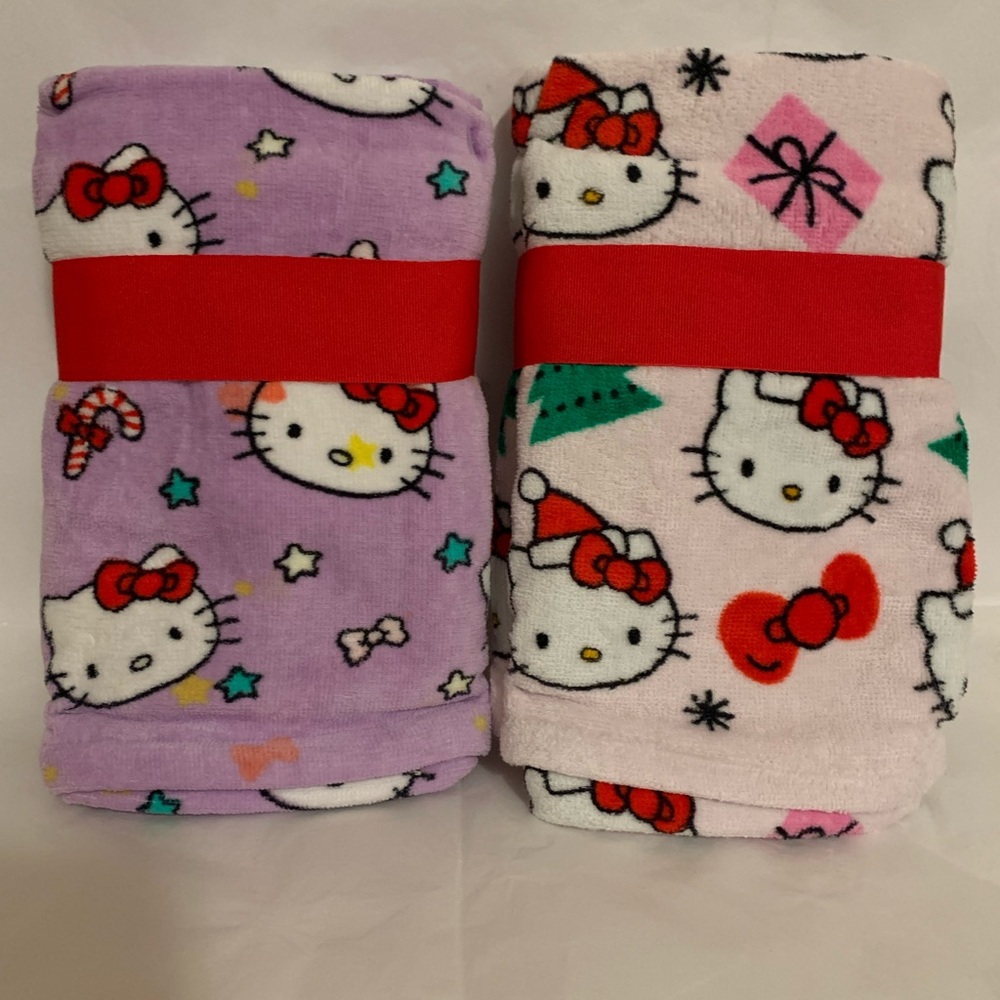 🎄 Hello Kitty Christmas Hand Towels set of 2